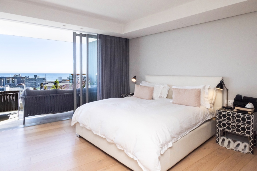 3 Bedroom Property for Sale in Sea Point Western Cape
